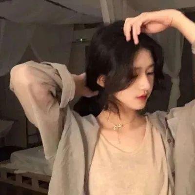 在我姐姐的婚纱里
